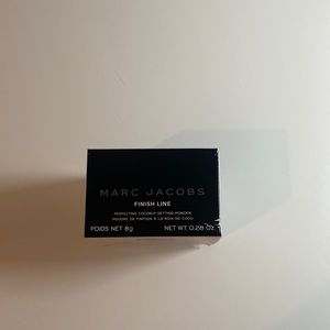 Marc Jacobs Finish Line Perfecting Coconut Setting Powder Invisible 34
